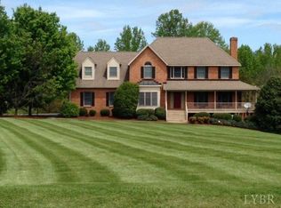 1062 Stonewood Ct, Forest, VA 24551