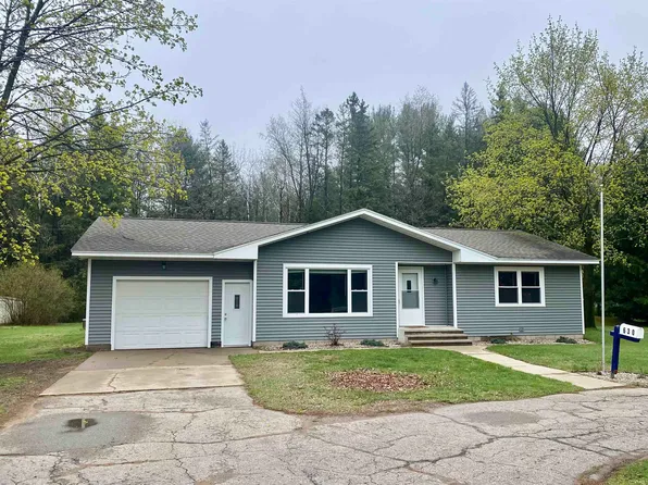 630 E Front St, Peshtigo, WI 54157