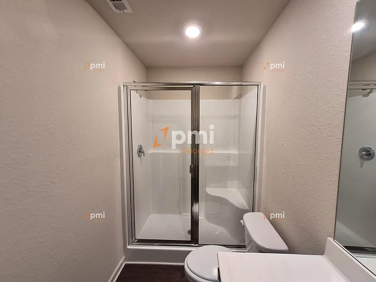 511 Highwood Ln — Photo 12