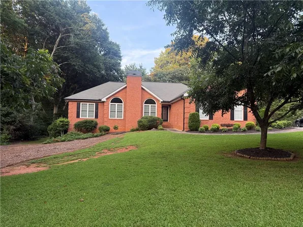 2430 Little John Ln, Cumming, GA 30040