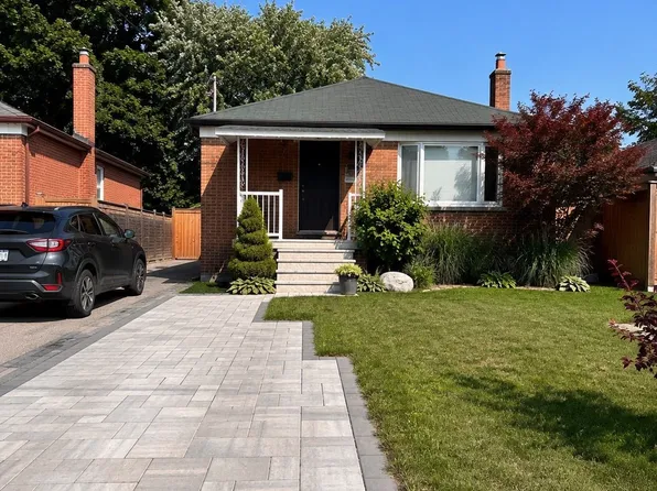 73 Cynthia Rd, Toronto, ON M6N 2P8