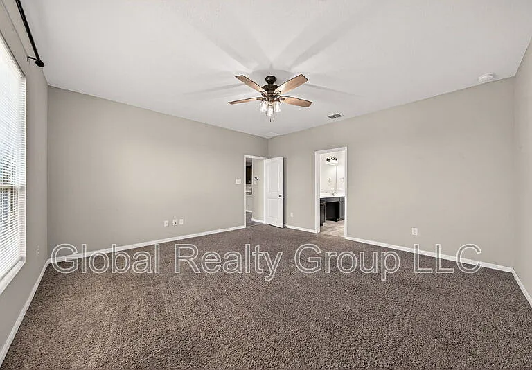 10426 Rosalina Loop — Photo 23