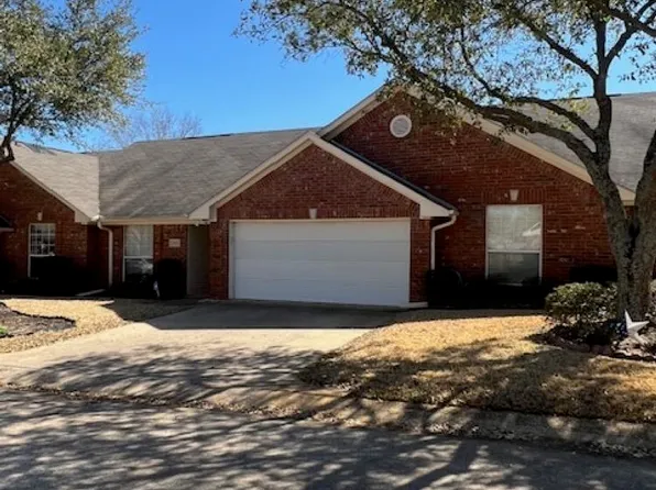 5401 Hollytree Dr APT 2102, Tyler, TX 75703
