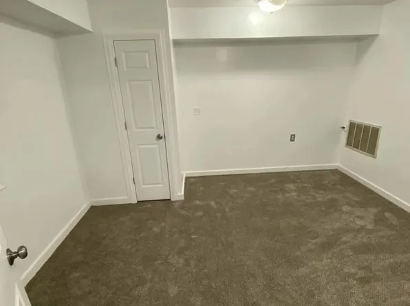 (undisclosed Address), Kings Park, NY 11754