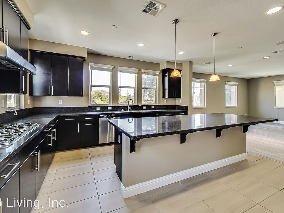 1st image of 1082 Gaviota Ter