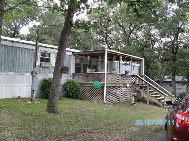 1st image of 731 Oaklanding Cir