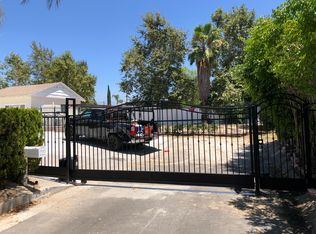 12931 Calvert St, Valley Glen, CA 91401