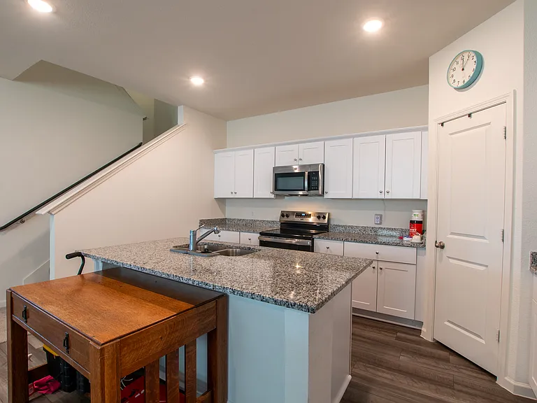 113 Waterhouse Lake Dr — Photo 3