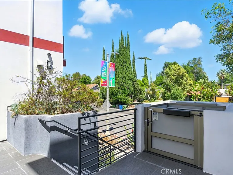 4461 Tujunga Ave #102 — Photo 45
