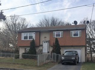 1030 Lincoln St, Hazleton, PA 18201