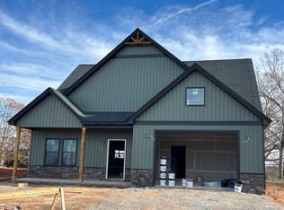 1686 Crab Orchard Rd, Huddleston, VA 24104