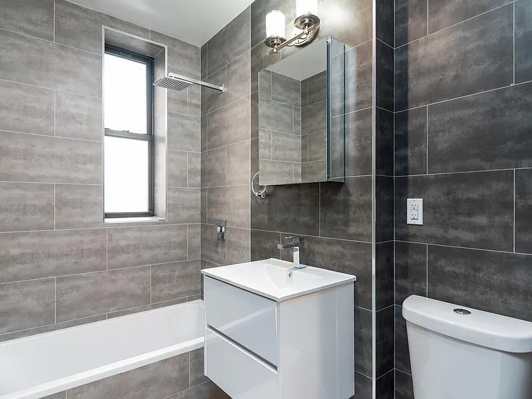 921 Washington Ave #381 — Photo 3