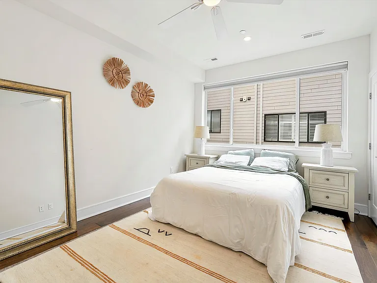 1726 N Hope St — Photo 21