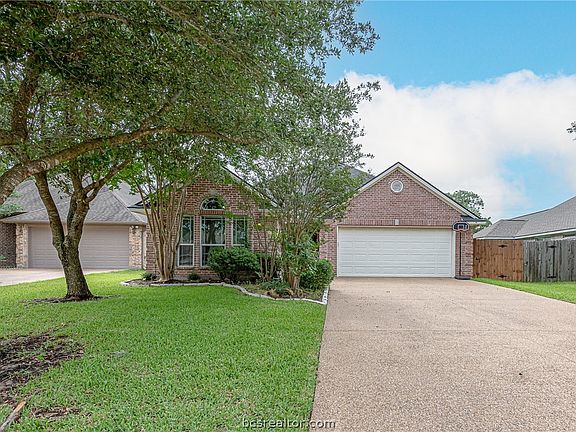 2nd image of 4414 Pickering Pl