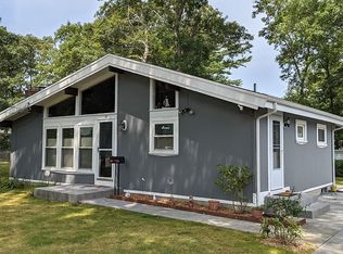 38 Nickerson St, East Falmouth, MA 02536