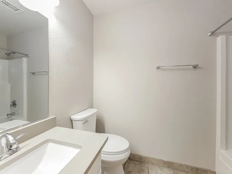 7418 W Lone Cactus Dr — Photo 16