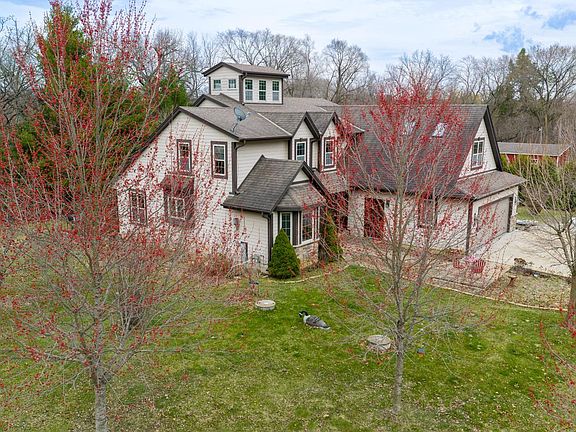 3rd image of 760 Mill Pond ROAD