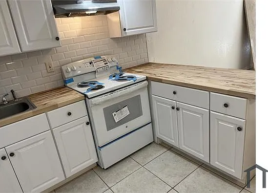 20520 NW 15th Ave #119 — Photo 2