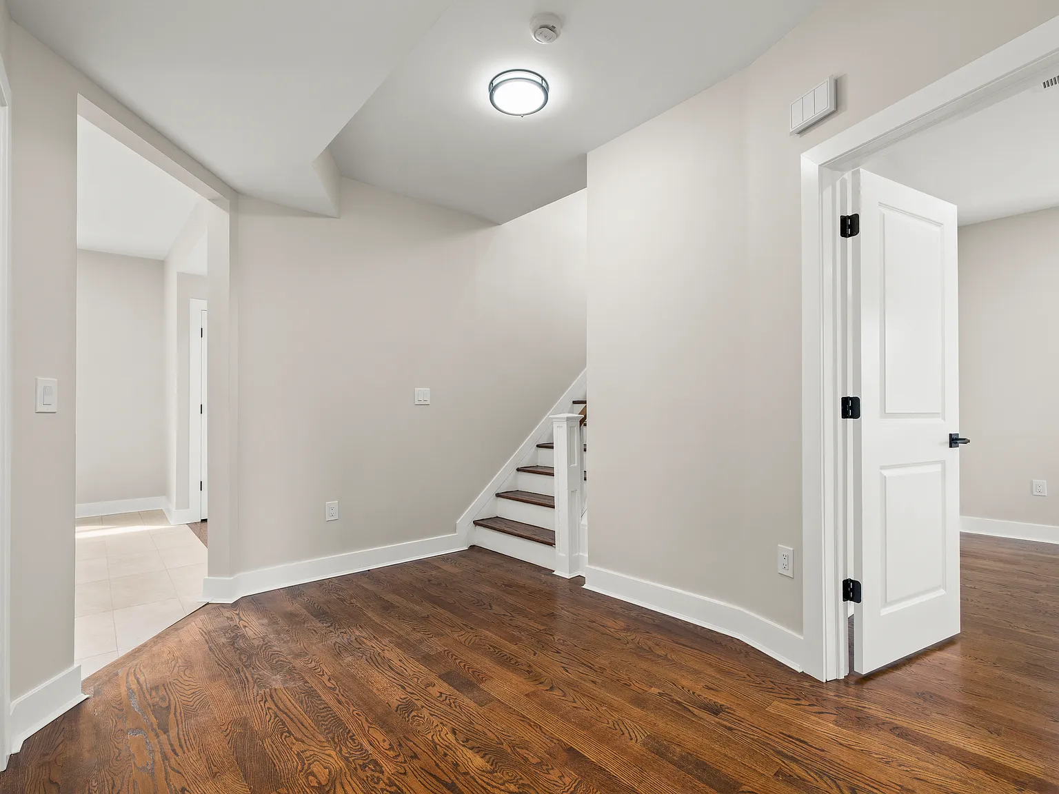 4 bed, $3,950 — Photo 4