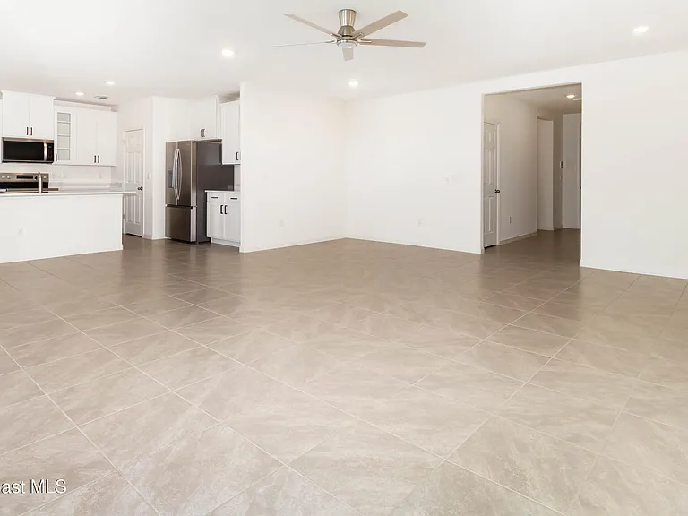 5072 Alabaster Dr — Photo 12