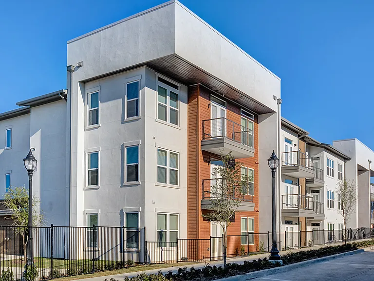 Bexley Landing - Welcome Home!