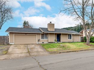 277 S 70th Pl, Springfield, OR 97478