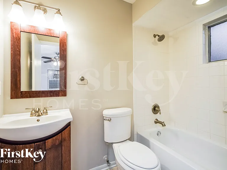 7207 Skipper Ct — Photo 9