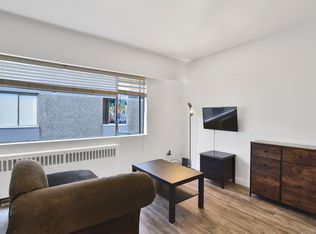 Suffolk House - 1540 Haro, Vancouver, BC V6G 1G5