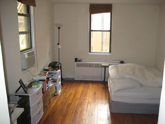 Rented by Magnone Real Estate | media 28