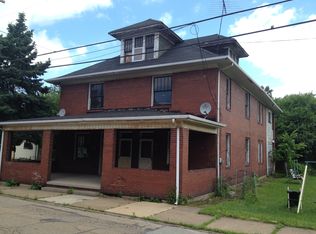 21 Chestnut St #19 A, Natrona Heights, PA 15065