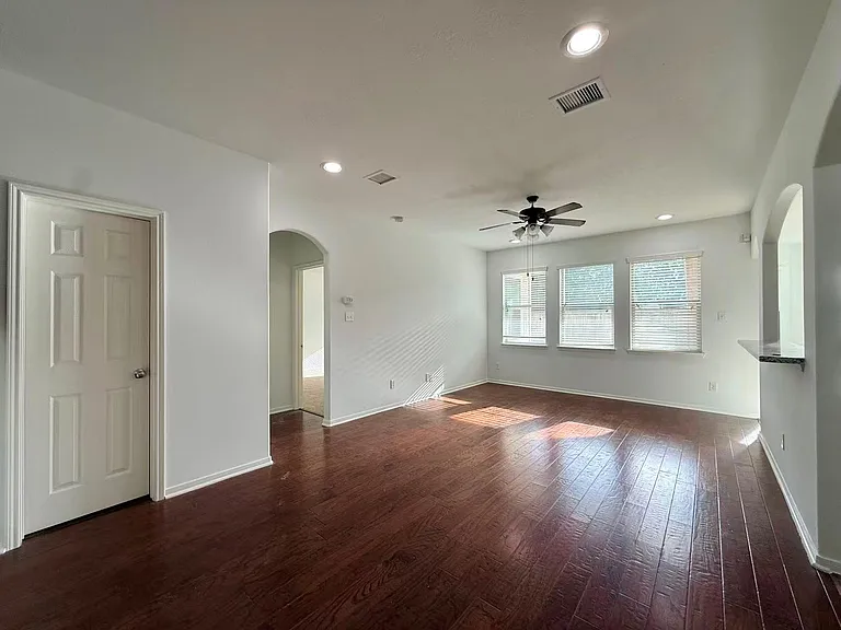 2814 Ridgeglen Ln — Photo 16