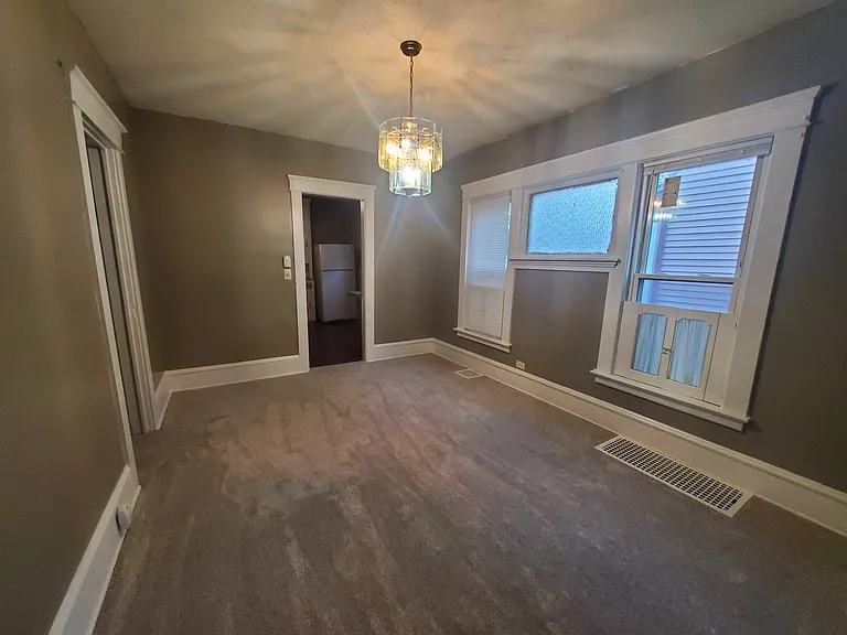 1314 W 11th St #1 — Photo 12