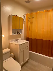 Rented by R New York