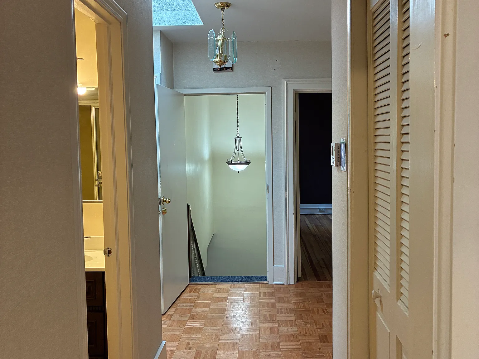 473 Virginia St — Photo 2
