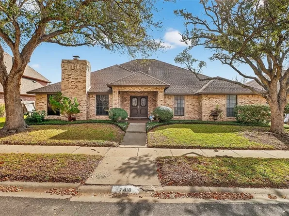 7418 Bourget Dr, Corpus Christi, TX 78413