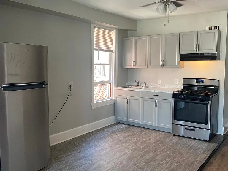 1855 Market St #2 — Photo 2