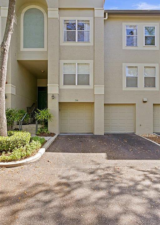 1st image of 736 Seagate Dr