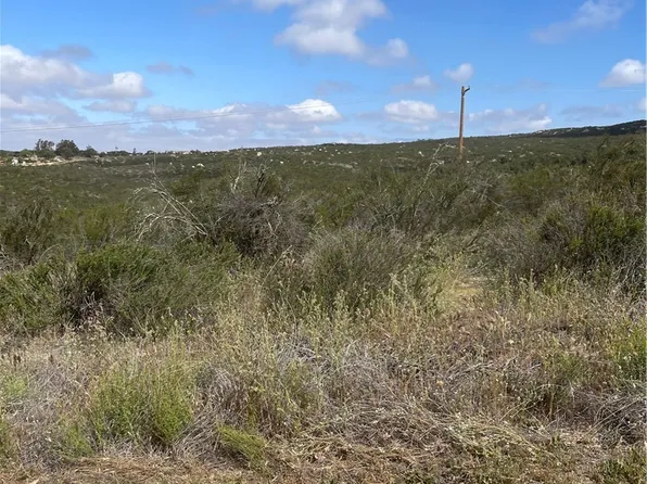 48 Sable Dr, Hemet, CA 92544