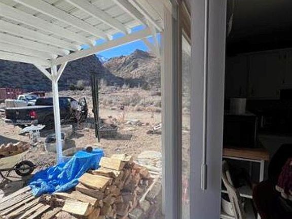 5th image of 493 Mule Deer Rd