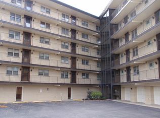 4572 N Milwaukee Ave APT 1E, Chicago, IL 60630