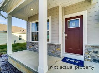 4273 Holstein Dr, Obetz, OH 43207