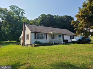 21 Sunset Hill Rd, Boyertown, PA 19512
