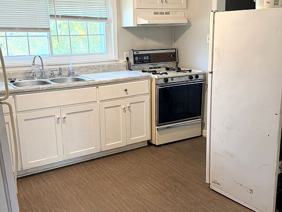 5th image of 23 Walker St