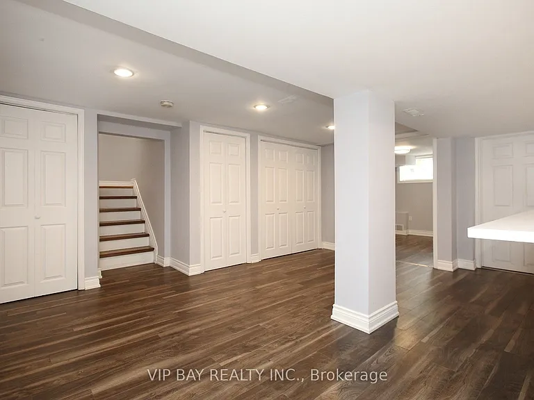 148 Betty Ann Dr — Photo 12
