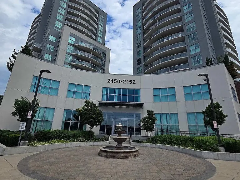 2150 Lawrence Ave E #1207 — Photo 1