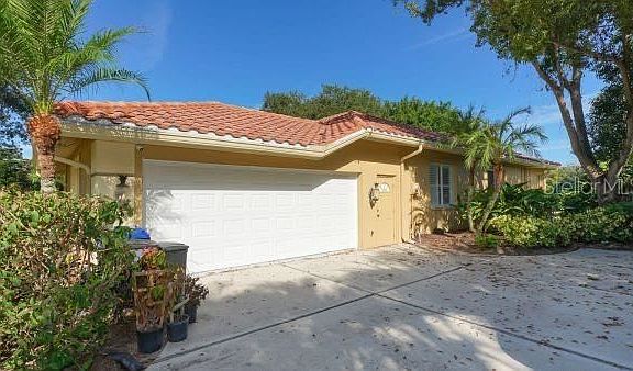 3rd image of 7201 N Serenoa Dr