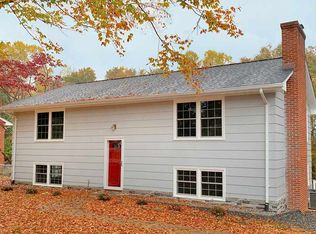 111 Deerwood Dr, Charlottesville, VA 22911
