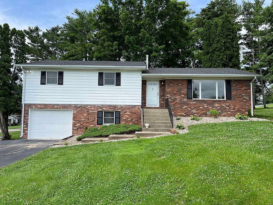 1st image of 106 College Park