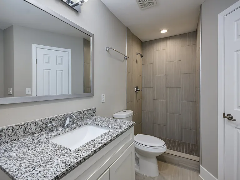 935 La Posada Dr #142 — Photo 24