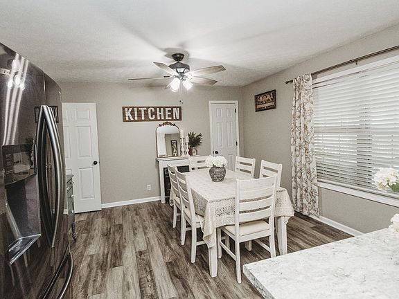 5th image of 651 Oak Shadow Dr